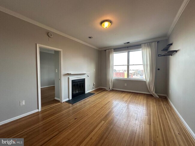 Building Photo - 1830 California St NW