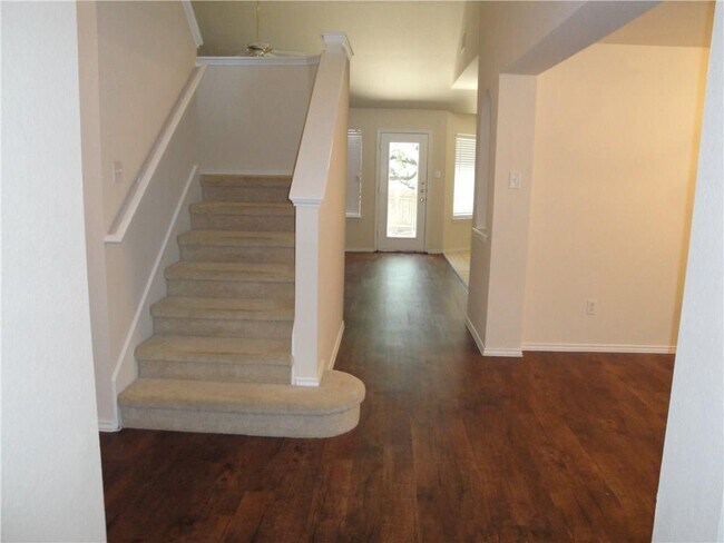 Building Photo - 8021 Luling Ln