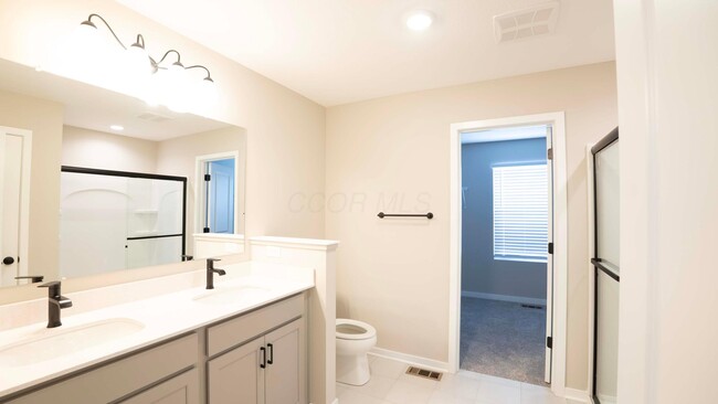 Building Photo - 1717 Longhill Dr