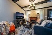 Building Photo - 2338 Jack Pine Way