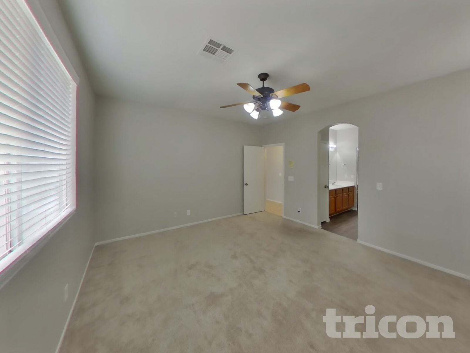 Building Photo - 2911 Extravagant Ave