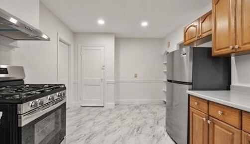 *Pictures are representative samples of the advertised unit. In some cases, the actual units you tou - 14 Beechcroft St