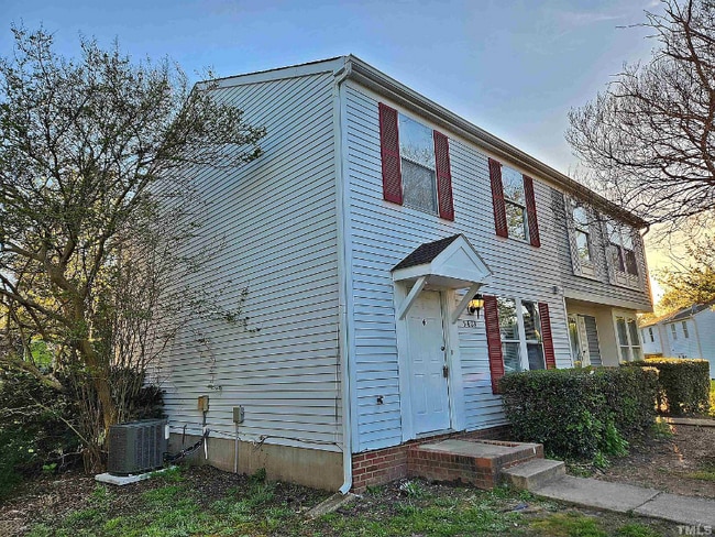 Building Photo - 5608 Bringle Ct