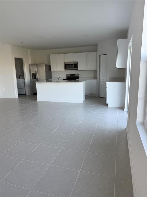 Building Photo - 3675 Hardman Dr