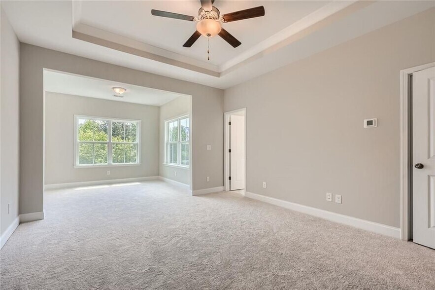 Building Photo - 461 Stagecoach Bnd SE