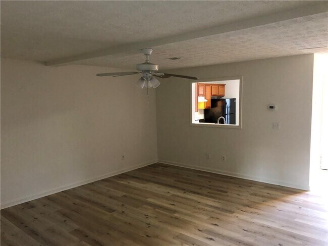 Building Photo - 4434 Logan Way