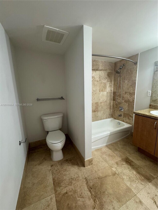 Building Photo - 1555 N Treasure Dr