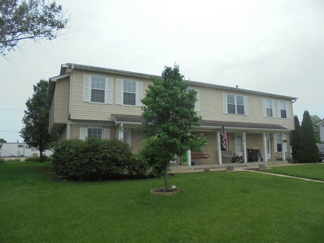 Primary Photo - 116 Colonial Pkwy