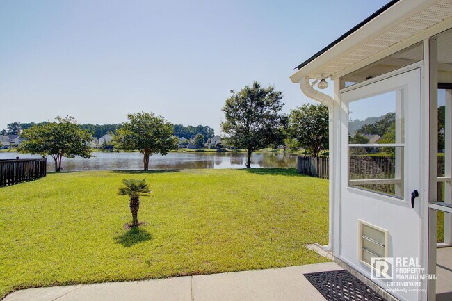 Building Photo - 97 Avonshire Dr