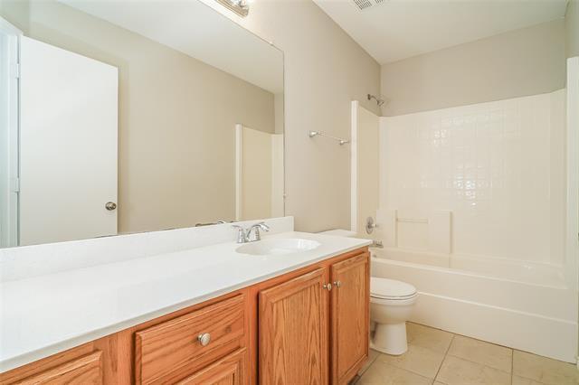 Building Photo - 1510 Brookleaf Dr