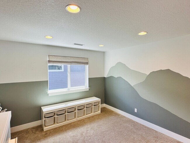 Building Photo - Charming Newer Ridgefield Home with Upgrades Throughout