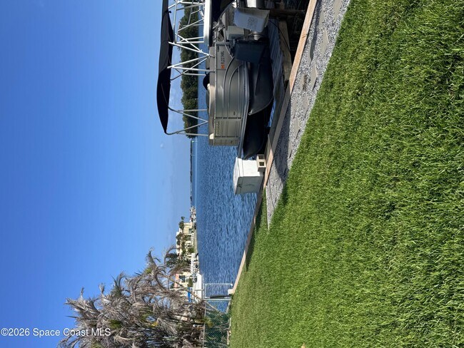 Building Photo - 1525 Minutemen Causeway