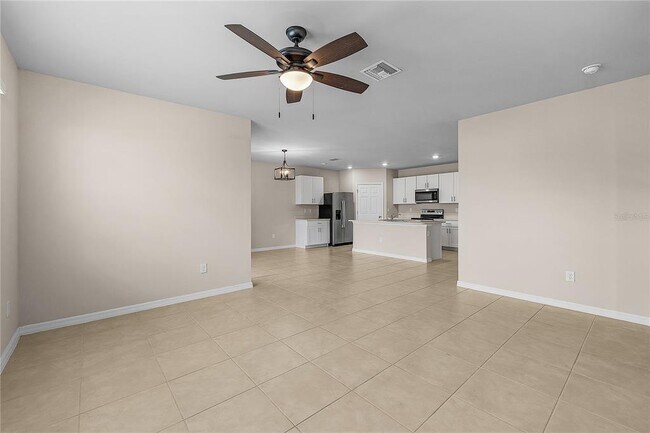 Building Photo - 616 Posadas Cir