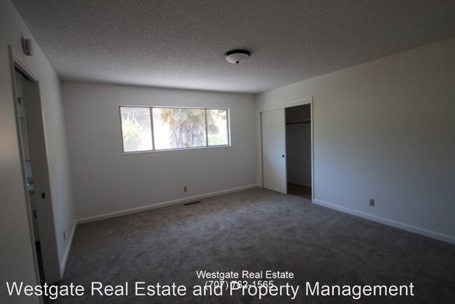 Building Photo - 3 br, 2 bath House - 1109 West Street