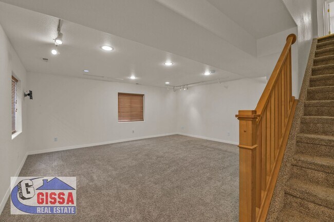 Building Photo - Beautiful home available to move in on 08/05/2026 but not before!
