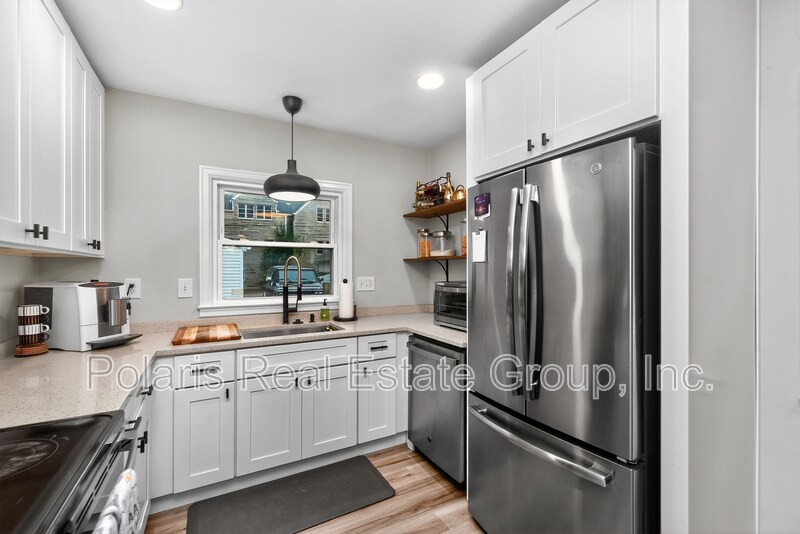 Building Photo - 4905 Norwaldo Ave