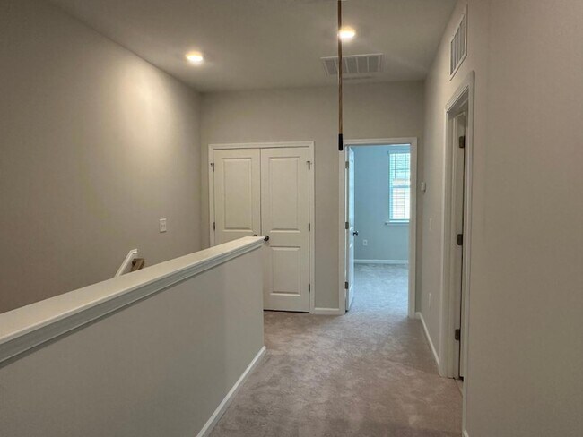 Building Photo - 1106 Harmony Trl