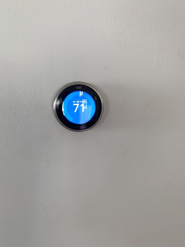 Nest WiFi thermostat - 367 Ashwood Ct