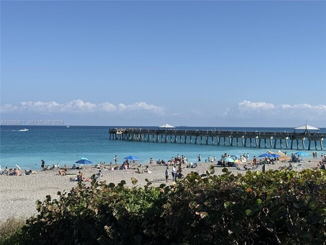 Building Photo - 4161 S US Hwy 1