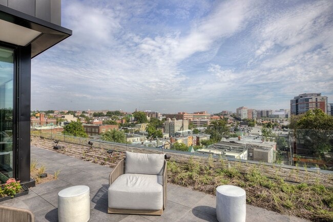 Building Photo - Terrific One Bedroom Condo in Truxton Circle!