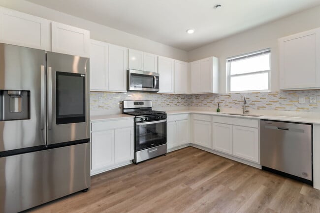 Building Photo - 1399 Grand Tetons Dr