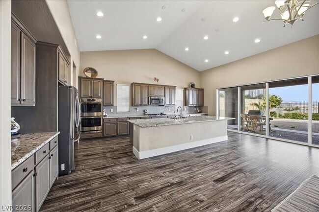 Building Photo - 6248 Carol Butte Ct