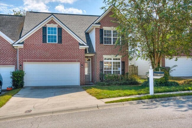 Building Photo - 702 Lakeside Landing Ct