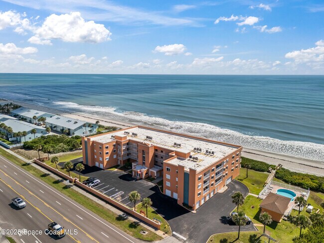 Building Photo - 1941 Jimmy Buffett Mem Hwy