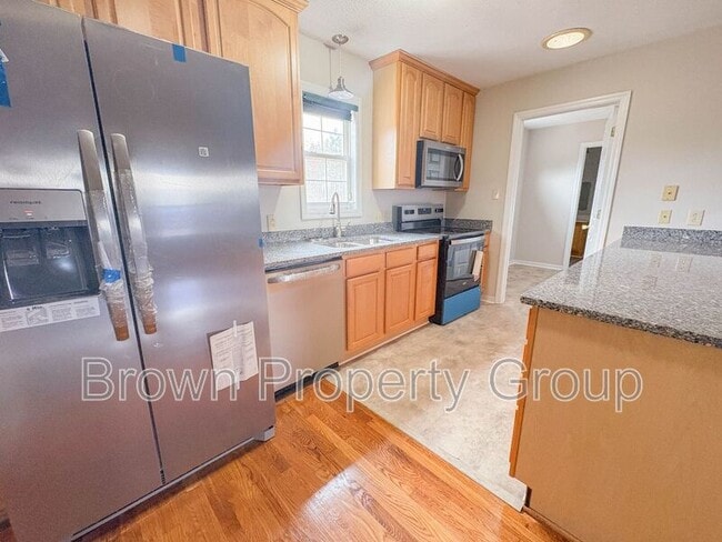 Building Photo - 4735 Camden Rd