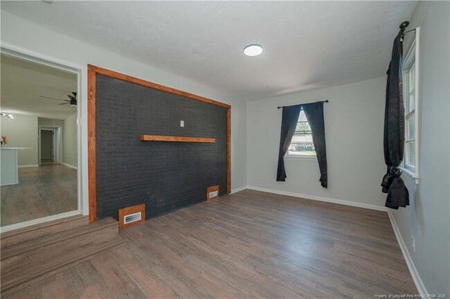 Building Photo - 5512 Lariat Ct