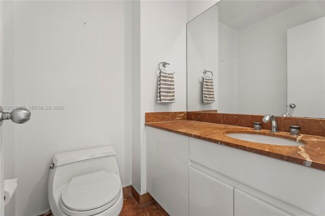 Building Photo - 888 Brickell Key Dr