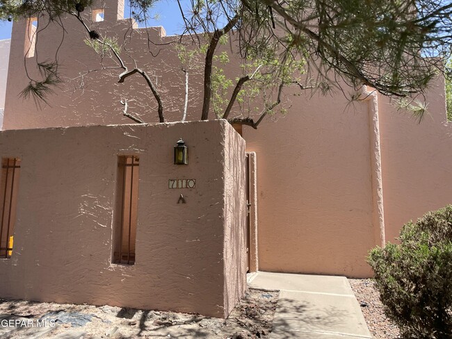 Building Photo - 710 N Resler Dr