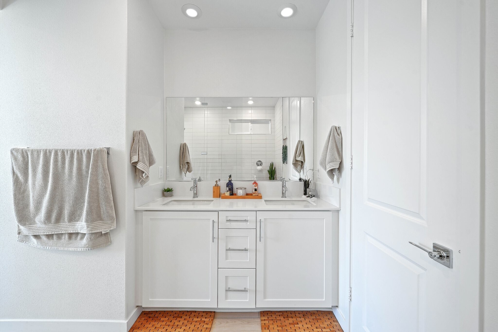 Primary Bathroom | Upper Third Level - 27586 Manzanita Way