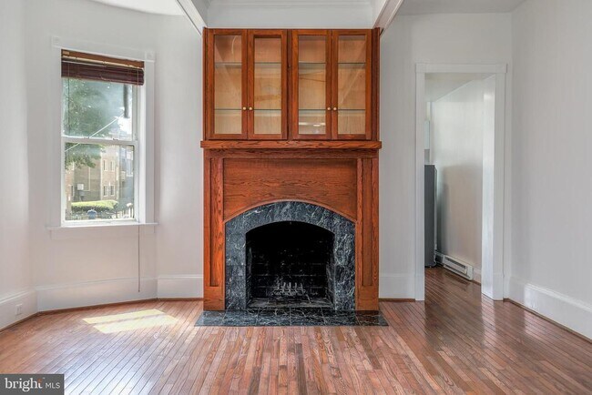 Building Photo - 3002 13th St NW