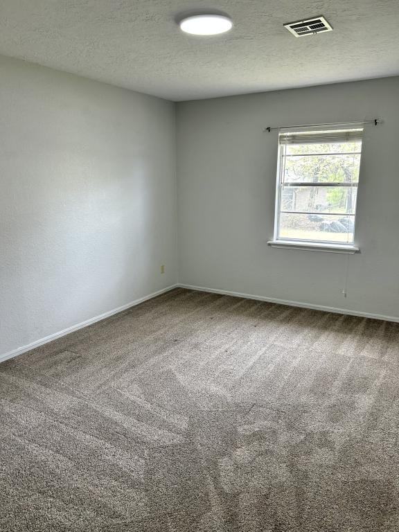 Building Photo - 424 N Webb Ave