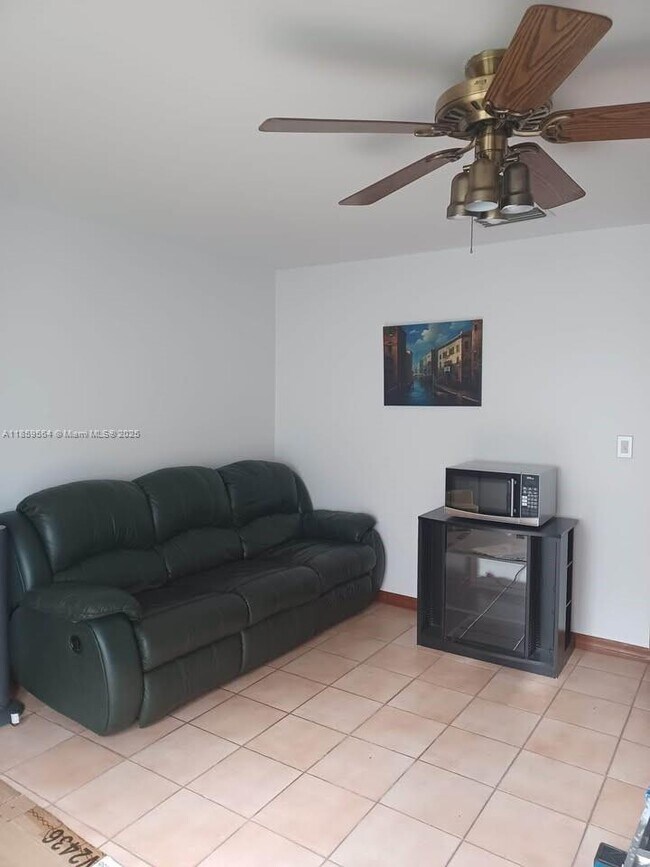 Building Photo - 14727 SW 112th Terrace