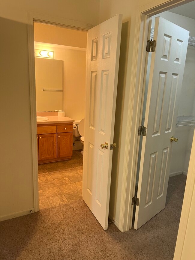 Building Photo - 2303 E 27th Terrace