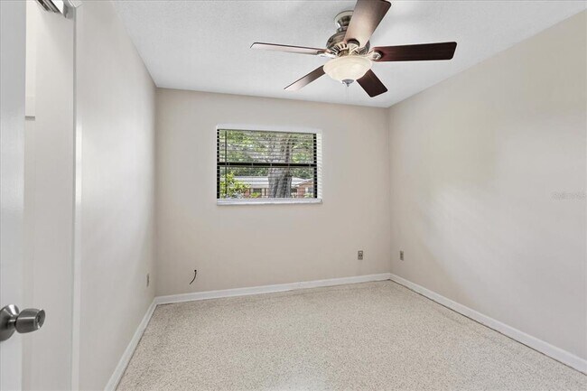 Building Photo - 6513 Stockbridge Ave