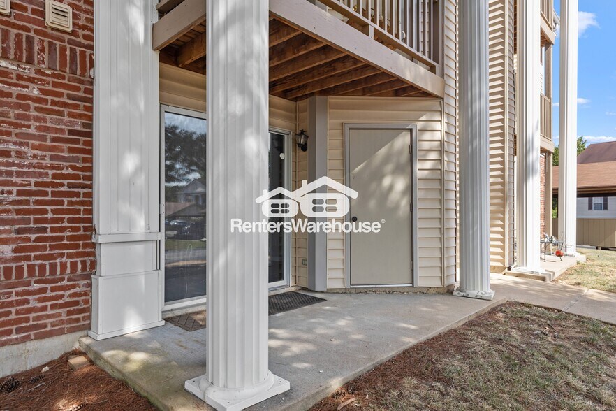 Building Photo - 708 Ridgeside Dr