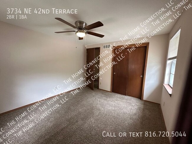 Building Photo - 3734 NE 42nd Terrace