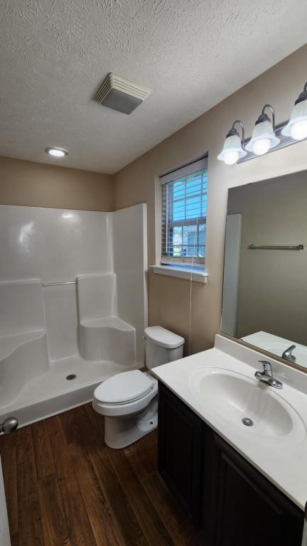 Building Photo - 165 Woodland Pk Lp