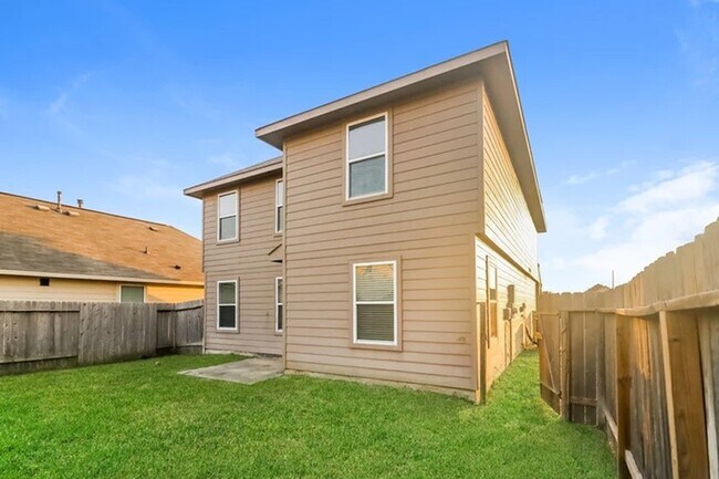 Building Photo - 5446 Comel Ct