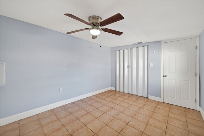 Building Photo - 7454 Navidad Rd