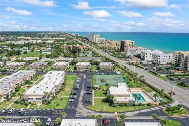 Building Photo - 2700 N Hwy A1A