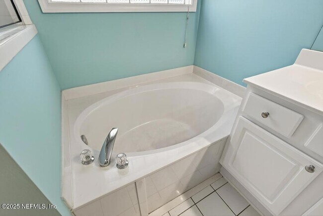 Building Photo - 1675 Rustling Dr