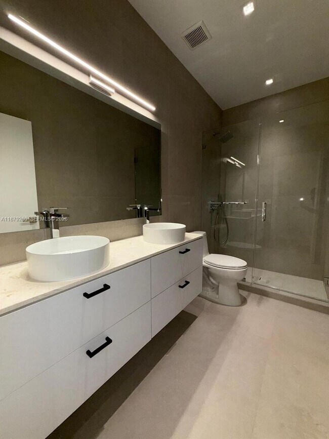 Building Photo - 5371 SW 32nd Terrace