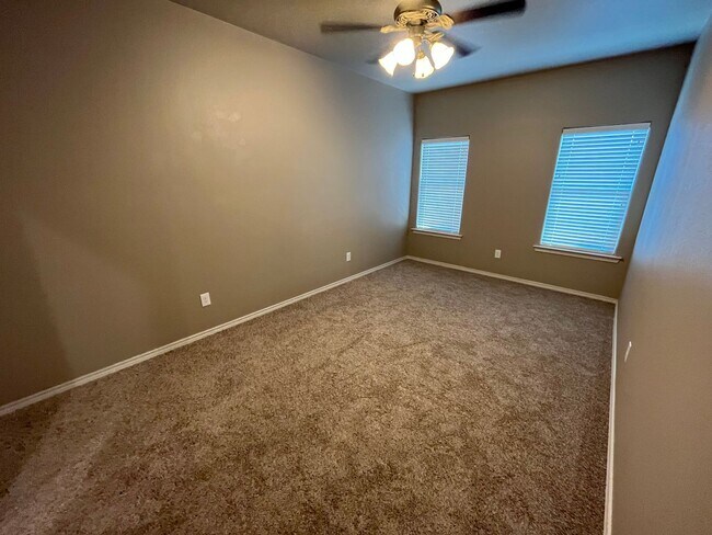 Building Photo - 1105 Preston Trails