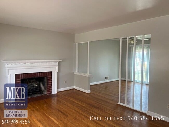 Building Photo - 1520 Longview Ave