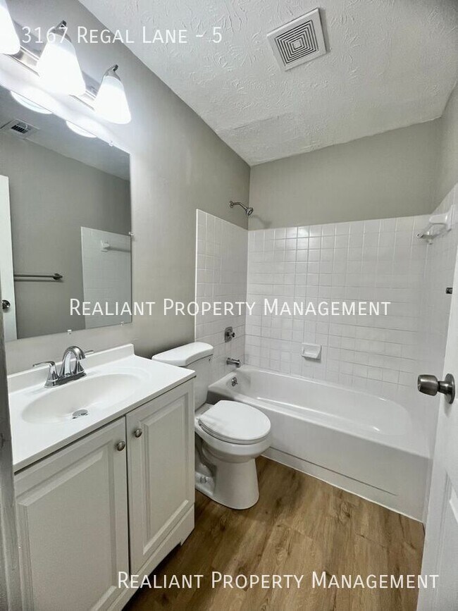 Building Photo - 3167 Regal Ln