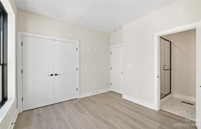 Building Photo - 4523 Radler Ct